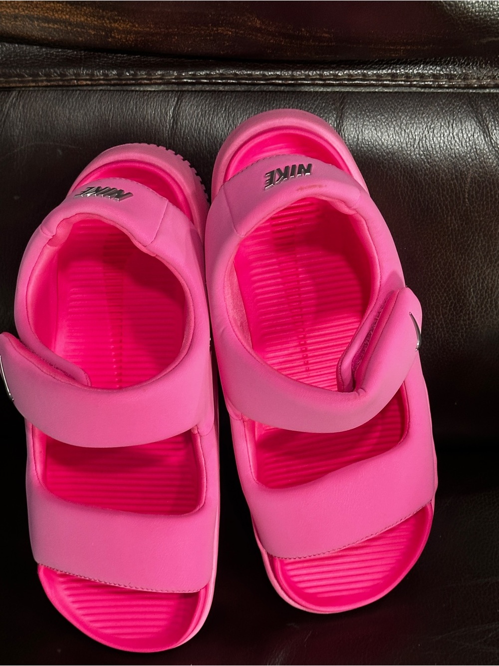 Nike Calm Sandal Hyper Pink Metallic Silver Women's FJ6043-600 Sz 10
